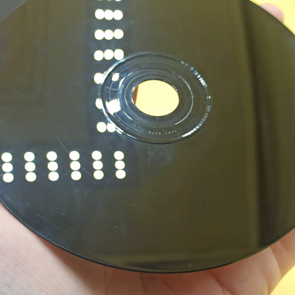 SPYRO 2 Gateway to Glimmer PS1 PAL ITA Disco Ottimo con Libretto - Immagine 2 di 4