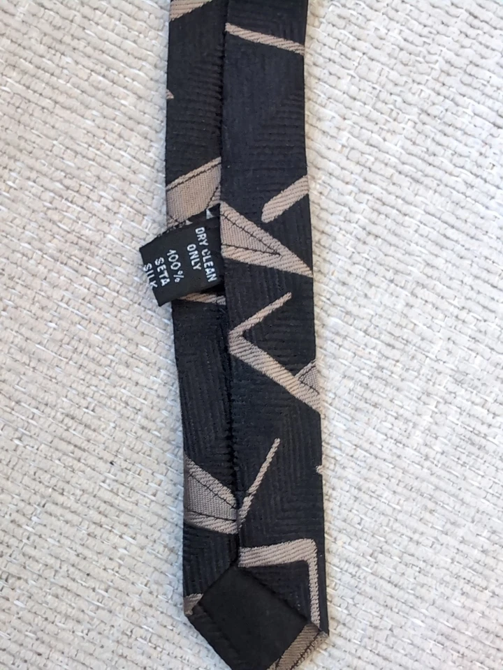 Corbata abstracta Enrico Coveri 100 % seda negra/café Foto 3 de 4