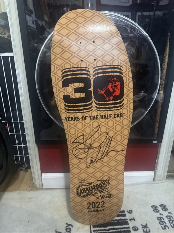 Vans 30 Years Of The Half-cab signed deck 16/200