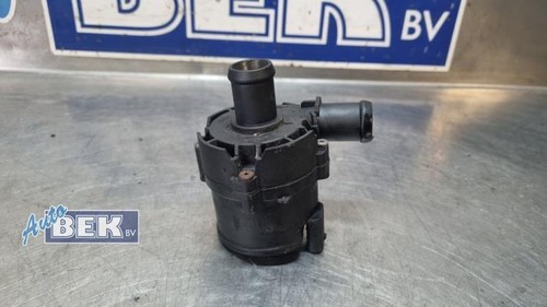Zusatzwasserpumpe VW Touran II 5T 5G0965567 P22384890