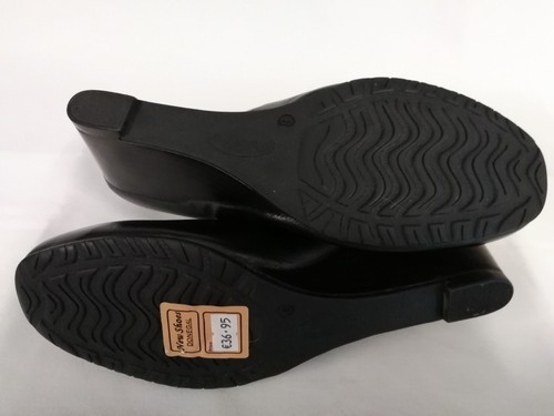 Comfort Plus Cuero Negro Sin Cordones, 2.5" Tacón de Cuña Ajuste Más Ancho Talla UK 6 - Imagen 5 de 5
