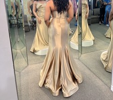 Faviana Size 6 Champagne Dress Mermaid Satin