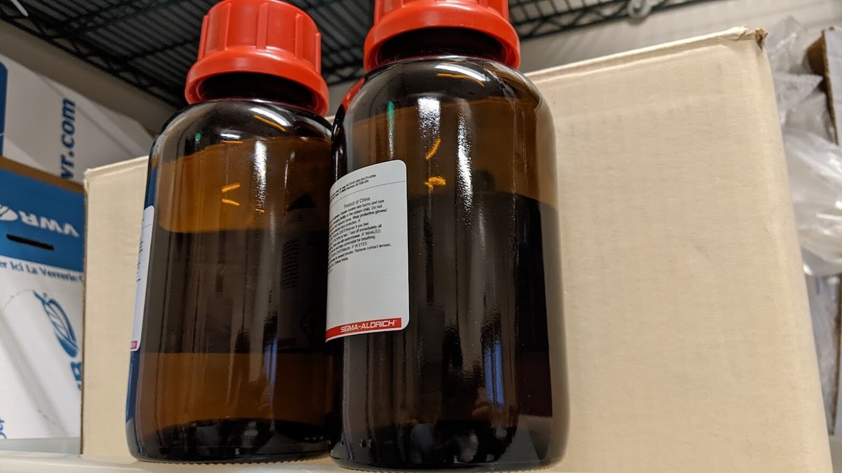 105228 500G Sigma-Aldrich 1,1,1,3,3,3-Hexafluoro-2-propanol ≥99