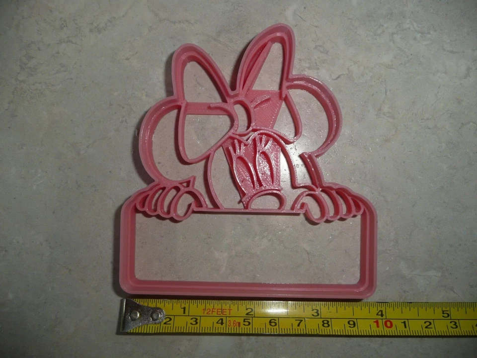 MINNIE MOUSE THEMED PEEK A BOO BANNER DETAILED COOKIE CUTTER MADE IN USA PR4653 - Image 3 of 4