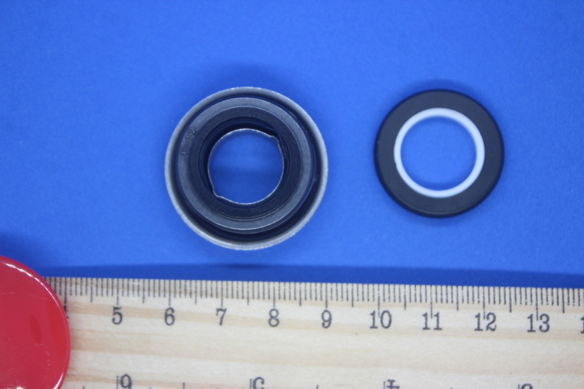 Kawasaki NINJA ZX-6R Mechanical water pump seal P98K:G716 | eBay