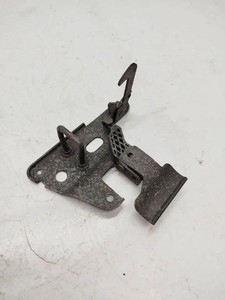 AUDI A6 4A2, C8 Motorhaubensicherung 4F0823480A 2.70 Diesel 2006 32002383