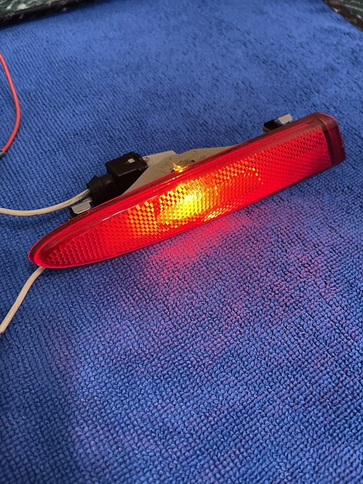 04-07 Jaguar XJ8 XJR VDP X350 parachoques trasero izquierdo indicador luz lámpara OEM Foto 2 de 4