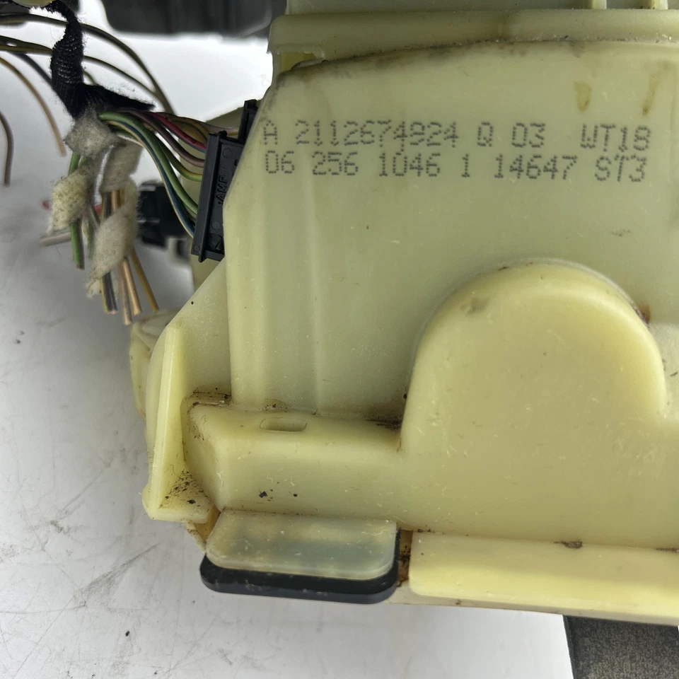 06-11 Palanca de cambios selector de marchas de piso Mercedes W211 E63 AMG CLS500 2112674824 FABRICANTE DE EQUIPOS ORIGINALES Foto 2 de 4