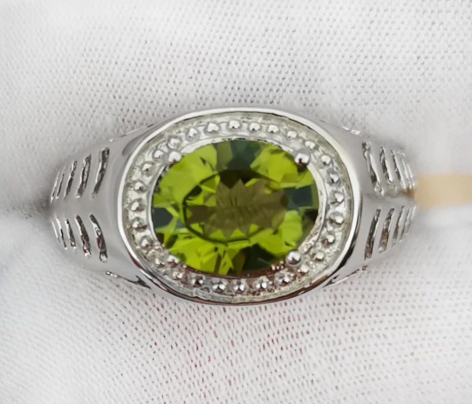 Natural Oval Cut Eye Clean Green Peridot Sterling Silver 925 Handmade Mens Ring - Image 4 of 4