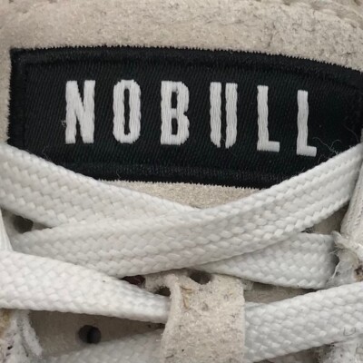 Camiseta NOBULL Horns - Blanco Clásico Unisex
