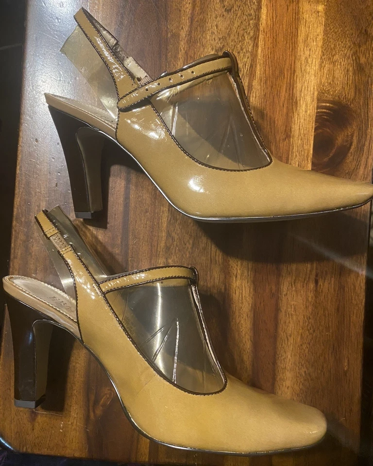 Zapatos de salón Franco Sarto de colección L-Ava-Arena charol cabestrillo trasero barra en T 7,5 M nuevos en caja nuevos Foto 2 de 4