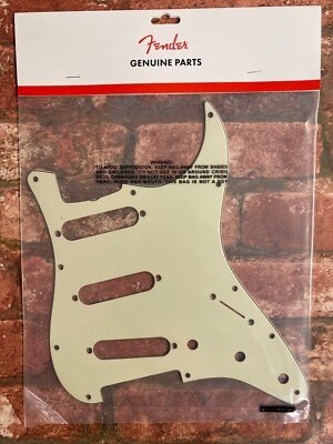 Fender Mint Green Stratocaster Pickguard, 11-Loch 3-Ply, Vintage Mount for Strat