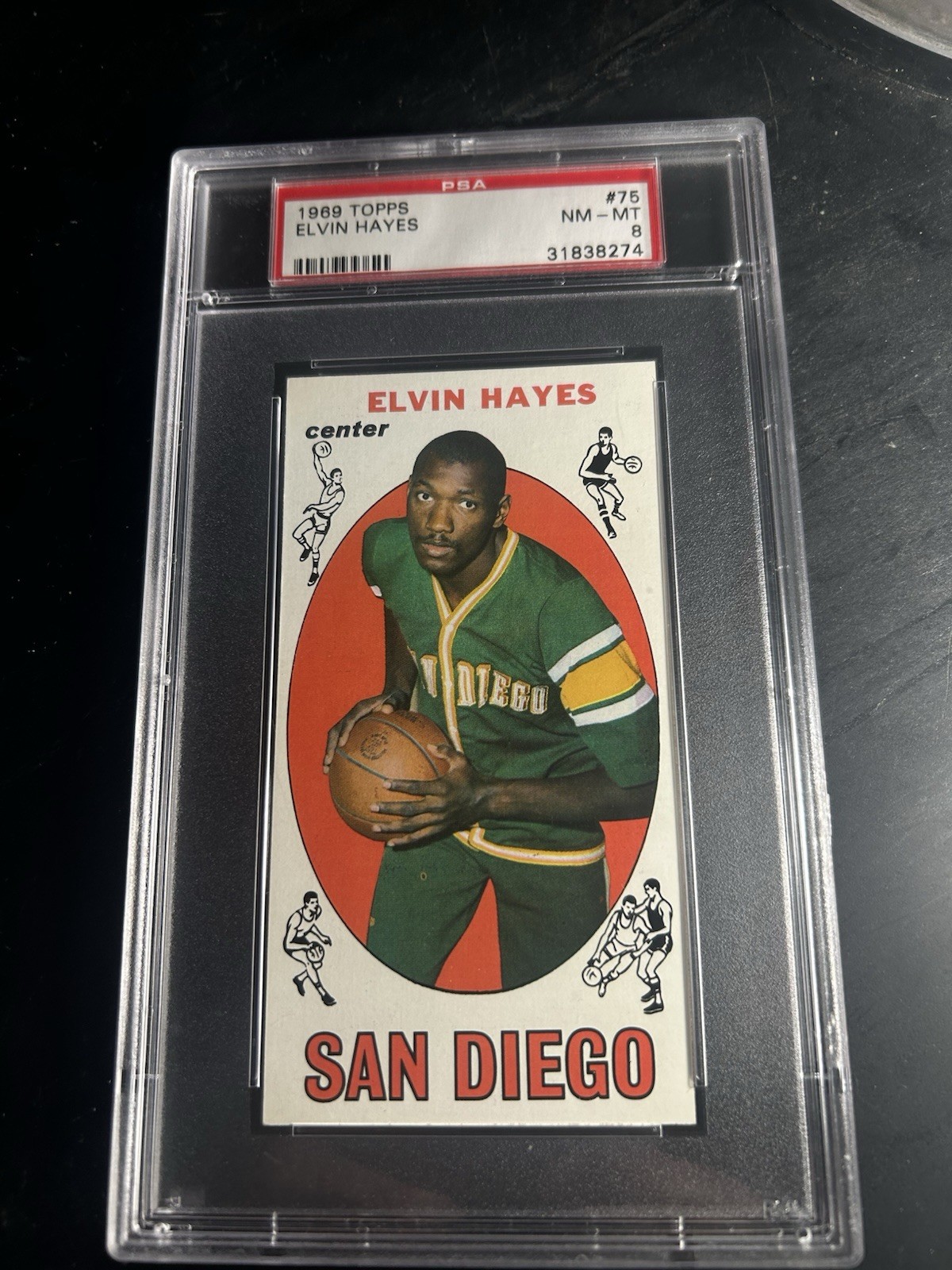 1969 Topps #75 Elvin Hayes RC PSA 8 San Diego Rockets HOF