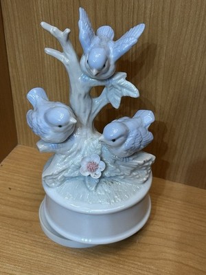 Vintage Music Box Three Blue Birds on Branch Plays ''Born Free'' Taiwan
