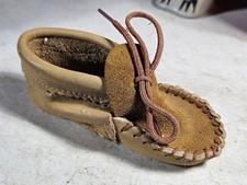 Vintage Native American Leather Baby Moccasin Handmade Tan Suede Rare - Single