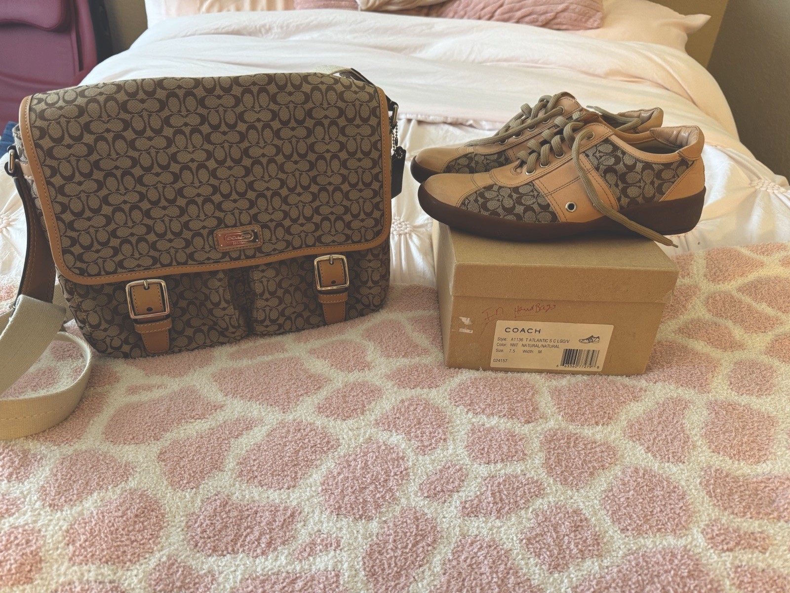 Lotto scarpe Coach Leatherware Atlantic unisex taglia 7 5 e borsa a tracolla messenger