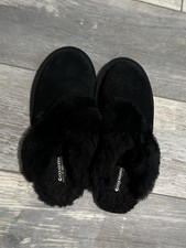 Koolaburra by UGG Women's Black Slip-On Suede Slippers Size 8 Fur Trim