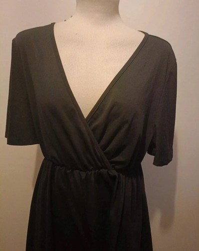 Original Shein Playsuit schwarz Größe M Einteiler Shorts V-Ausschnitt Kurzarm - Bild 5 von 12