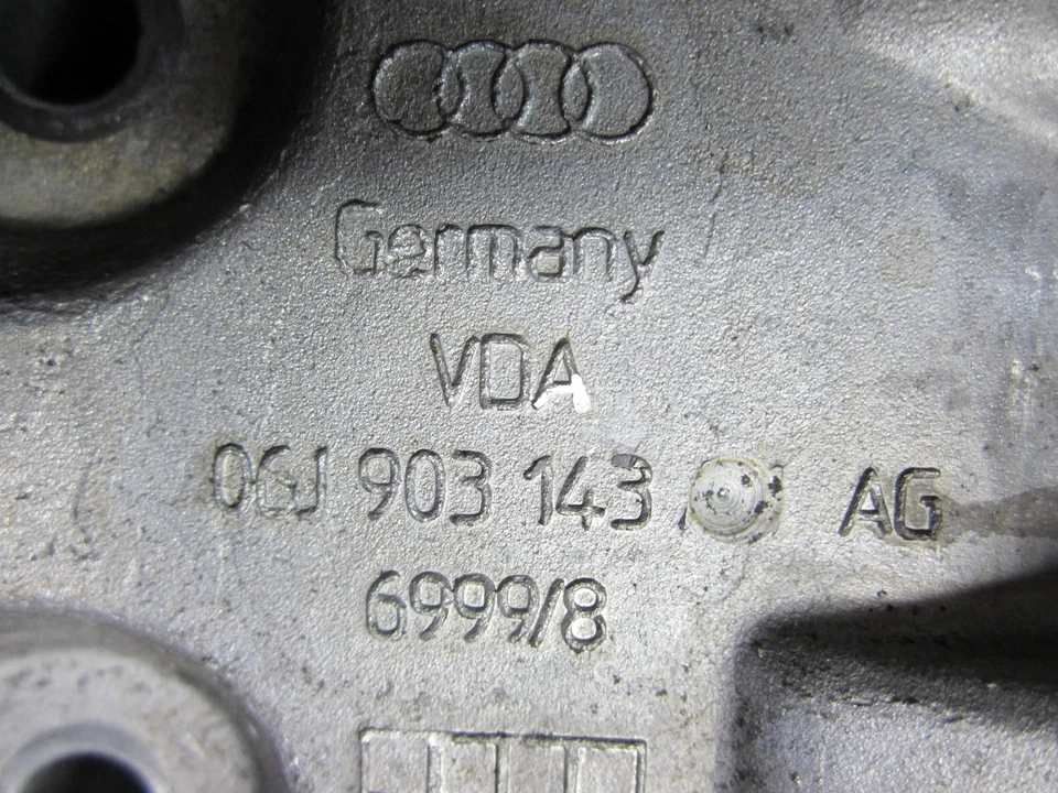 Carcasa filtro aceite motor para 09-11 Volkswagen Tiguan 2.0 06J903143AG Foto 3 de 4