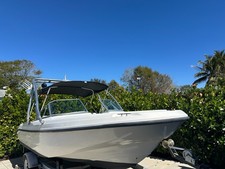 2000 Boston Whaler 18 Ventura | 2008 OptiMax 150 (Low Hrs) | 1-Owner | Trailer &