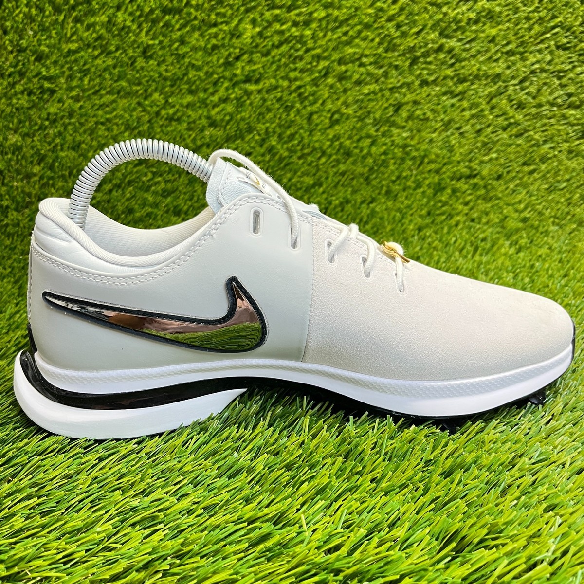 Nike Air Zoom Victory Tour 3 Mens Size 8 Ivory Gold Walking