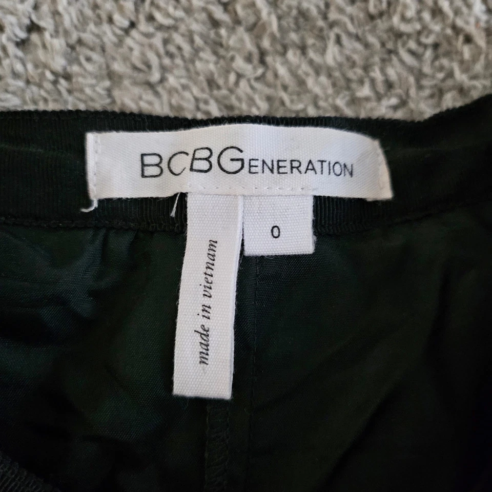 BCBGeneration Mujer Línea A Tul Corbata Falda Negra Talla 0 Balletcore Encaje Usada en Excelente Condición Foto 3 de 4
