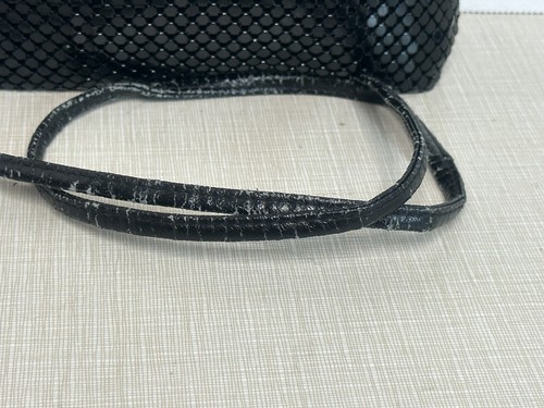 Vintage Black Mesh Purse Snap Closure 9” Damaged Strap - Picture 5 of 6