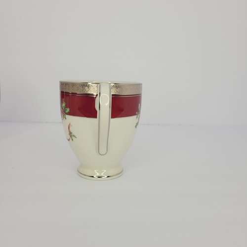 Set of 8 Mikasa Palatial Holly Platinum Mugs Holiday Christmas China Holiday - Picture 5 of 17
