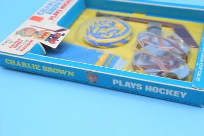 70s Determined SNOOPY Charlie brown Action Doll Outfits PLAYS HOCKEY | eBay 70s Determined SNOOPY Charlie brown Action Doll Outfits PLAYS HOCKEY | eBay