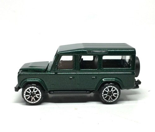 Majorette Land Rover Defender 110 verde scuro metallizzato 1:60 (3") nessun pacchetto - Foto 5 di 8