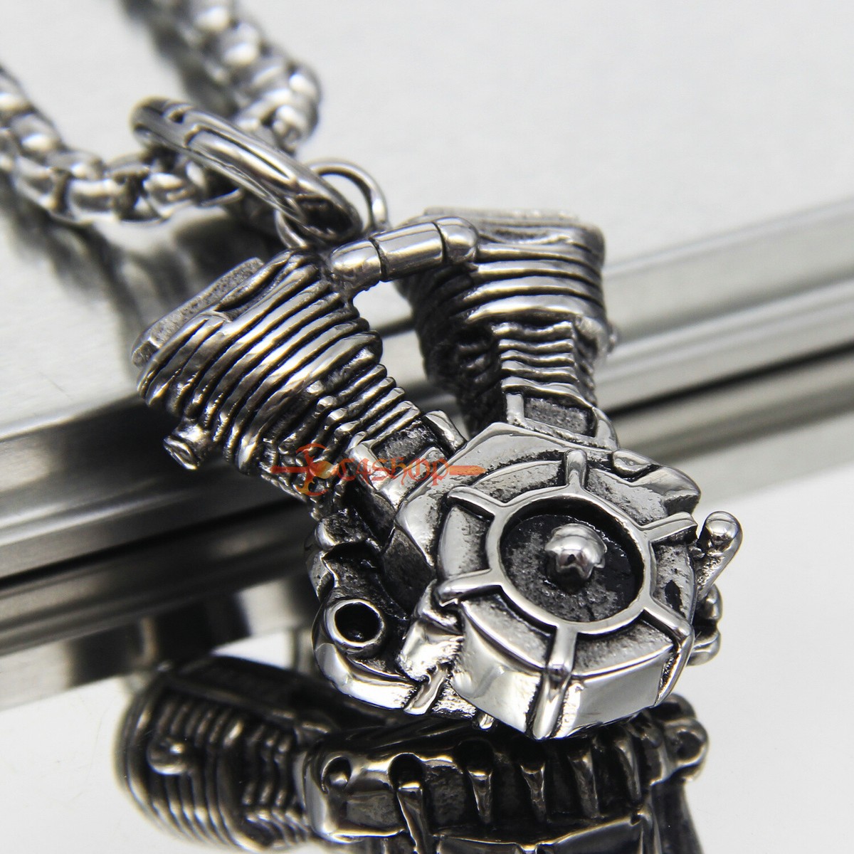 MOTO ペンダントヘッド s-l400.jpg