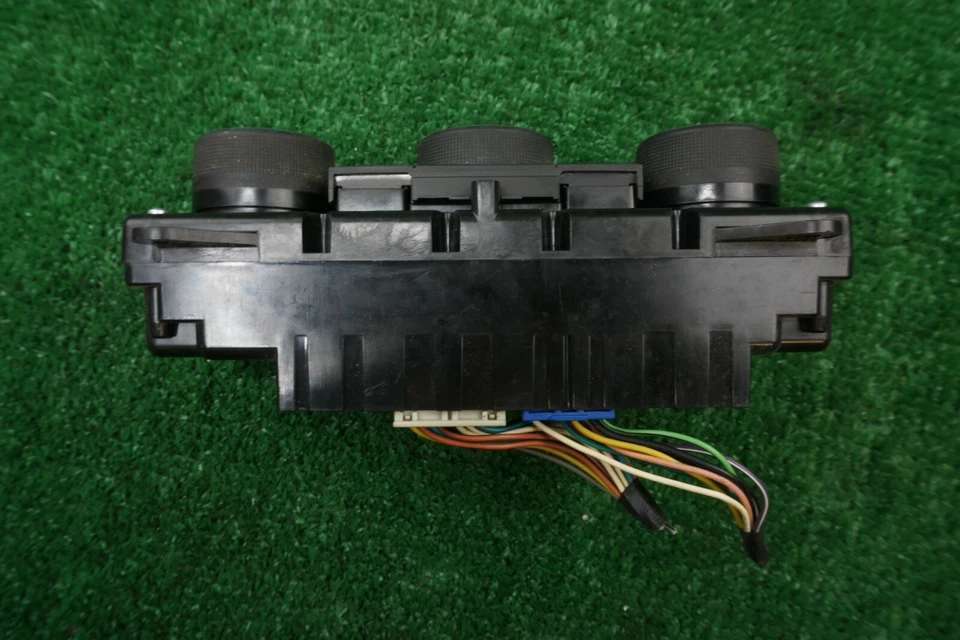 Chevrolet Equinox 2007 2008 2009 control de aire acondicionado OEM 25833287 Foto 3 de 4