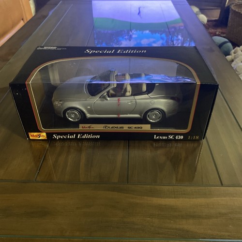 Diecast Maisto Lexus SC 430 Special Edition 1:18 Scale NEW