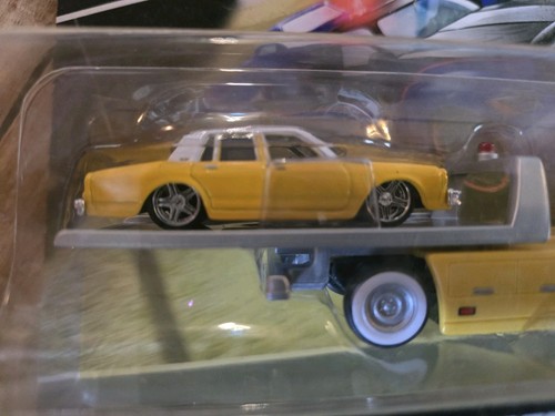 Maisto Design Elite Transport 1957 Chevrolet Flatbed & 1987 Chevrolet Caprice - Picture 2 of 4