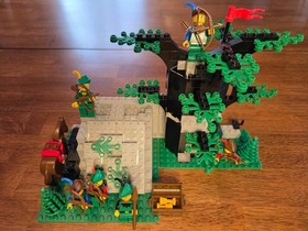 Lego Forestmen. All 7 original series sets. 6066,6054,1974,6077,1680,1877,6071