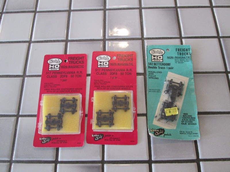 lot of misc. kadee train wheels H O SCALE