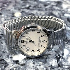 SEIKO ALBA QUARTZ V501-0200 820023 Analog wrist watch quartz 5BAR From Japan