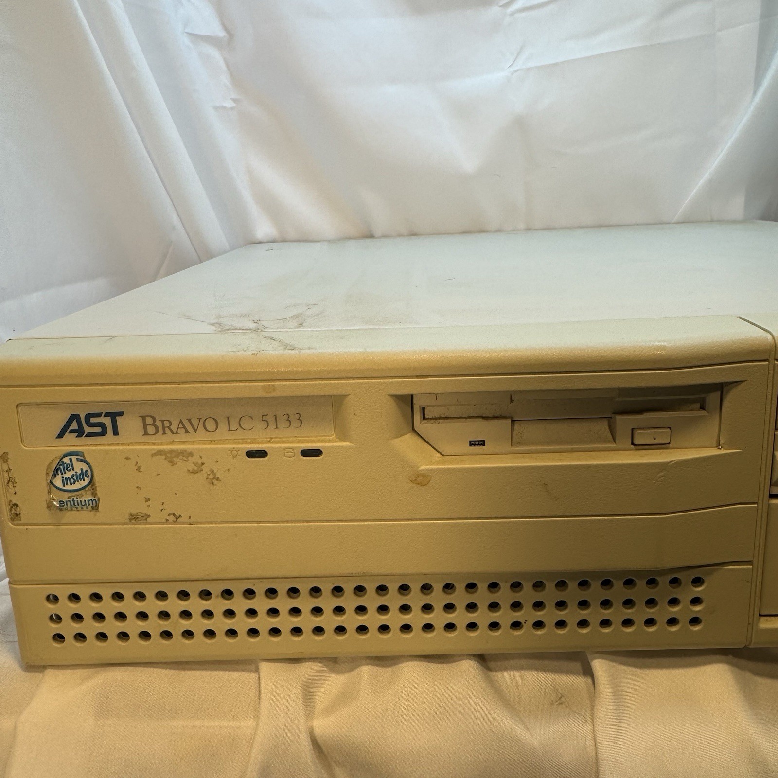 Vintage AST Research Bravo LC 5133 Desktop Computer WINDOWS 95 Untested ...