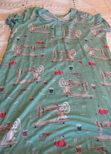 MUNKI MUNKI NITE-NITE XS Night Gown Blue Green Sewing Thread Scissors Needle NEW - Picture 2 of 3