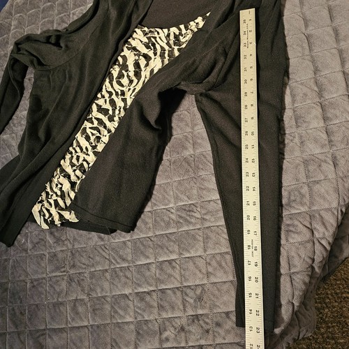 Elementz Black Zebra Layered Trim Long Sleeve Top No Size Tag Stretch - Picture 13 of 13