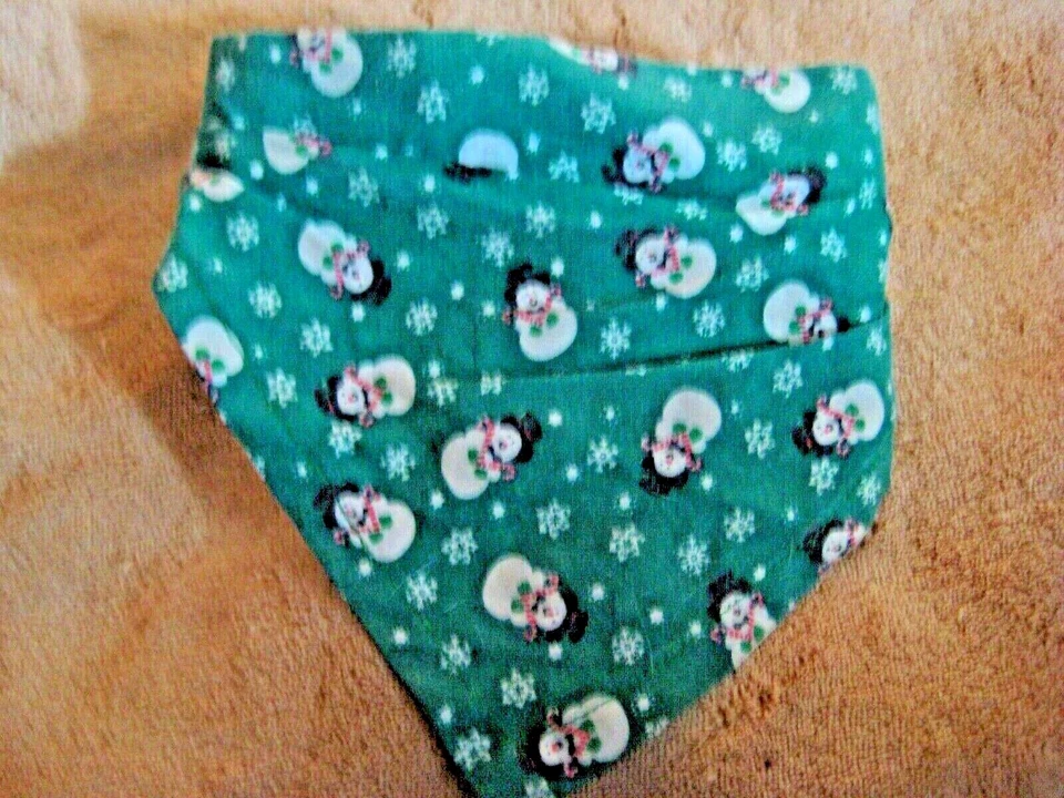 Snowmen Triangular Bandana Scarf Dog NWOT Small 10"-12" Hook & Loop Closure - Image 2 of 4