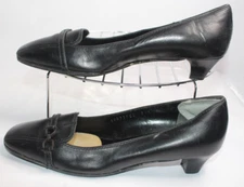 Salvatore Ferragamo Women Sz 7 Black Leather Logo Buckle Square Toe Pumps Shoes