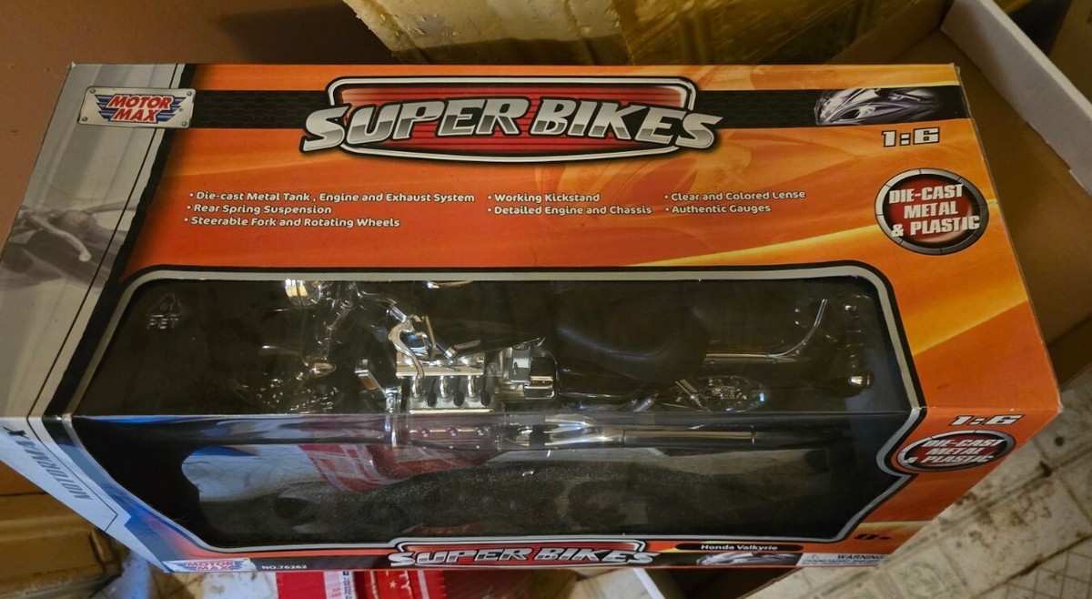MOTORMAX Honda Valkyrie ワルキューレフィギュア 1/6 New Honda Valkyrie Motor Max Diecast & Plastic 1/6 Scale