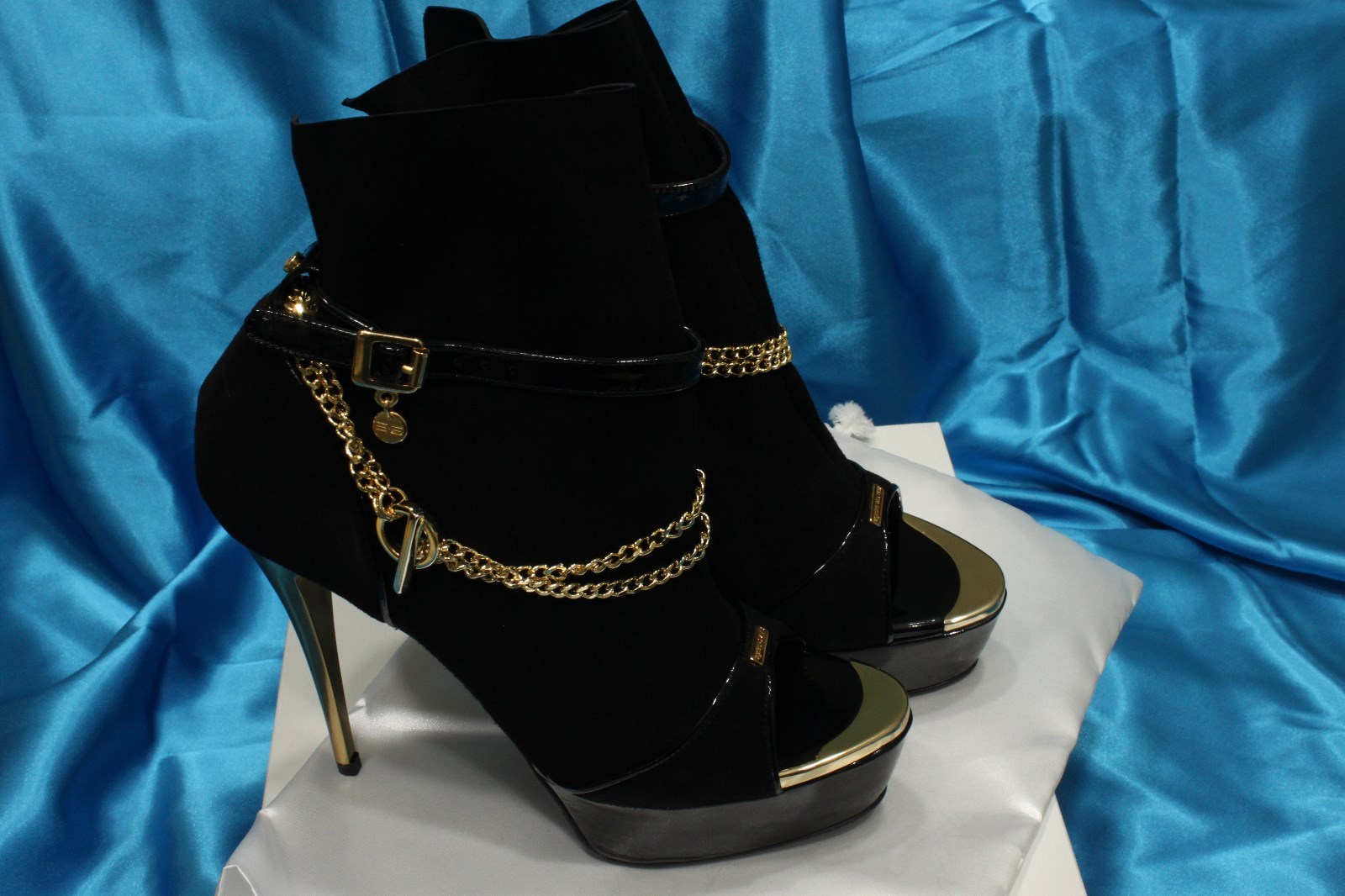 Black ankle open-toe booty by Egidio Alves new designer EU size 36,38