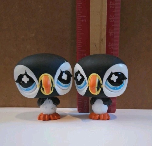 Lot 2 Littlest Pet Shop LPS Hasbro Vintage Black Puffin Bird Blue Eyes Figure - Picture 7 of 7