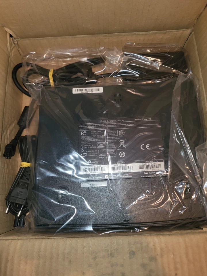 cisco 878 SHDSL ISDN 4x FE - Immagine 2 di 2