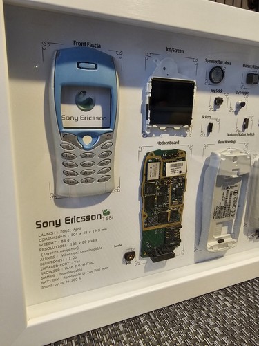 Sony Ericsson T68i Teardown, With Frame, Disassembled wall Art (Handmade) Unique - Picture 2 of 9