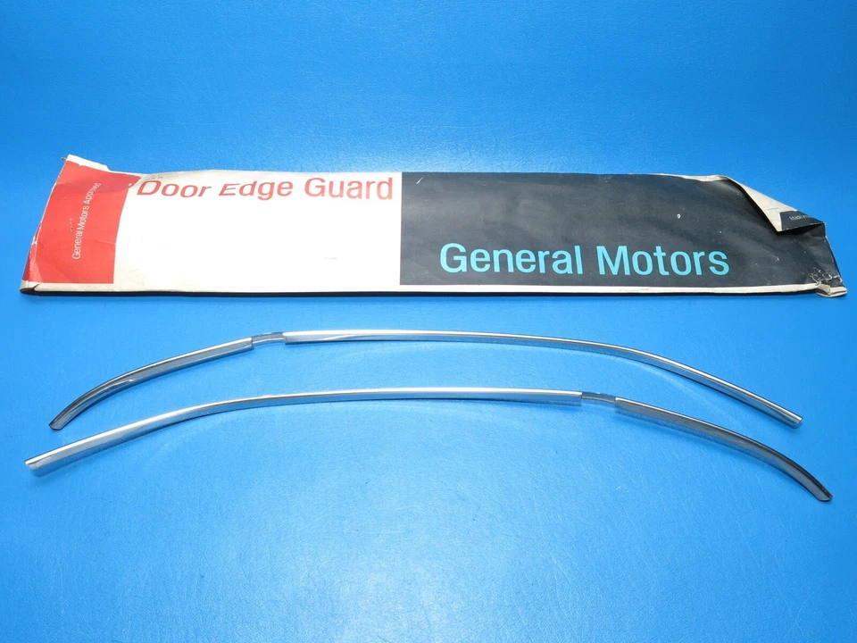 NOS GM 1975 - 1980 庞蒂亚克 Sunbird 雪佛兰 Monza 模型门边护卫 995105 — 第 2/4 张图片