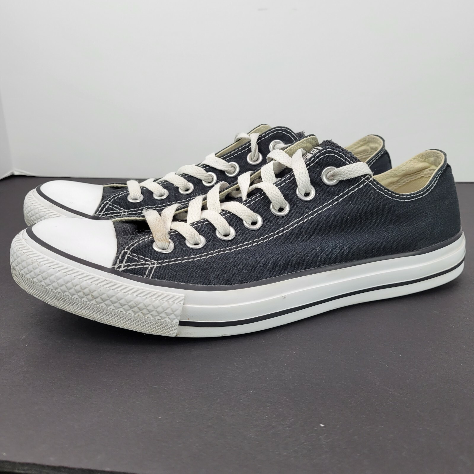 black cherry converse