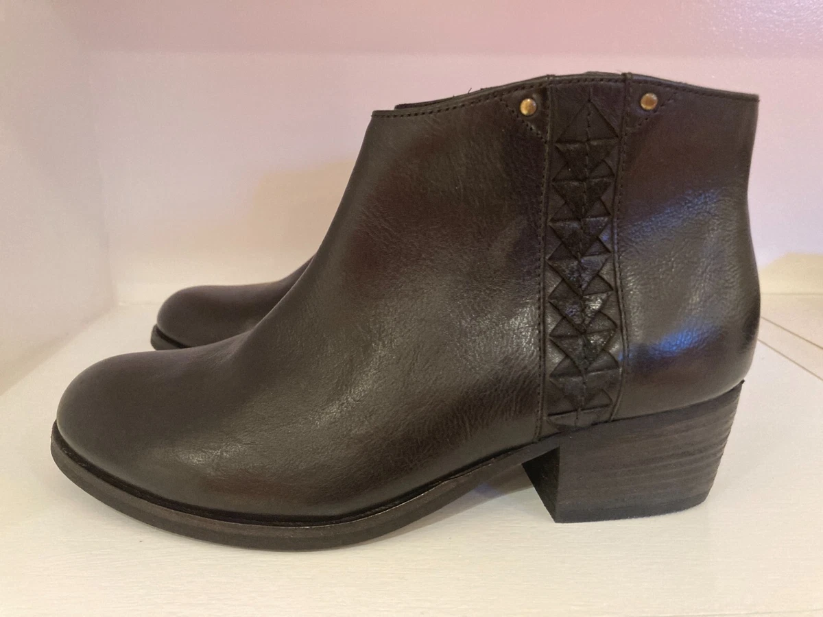 Maypearl fawn clarks hotsell